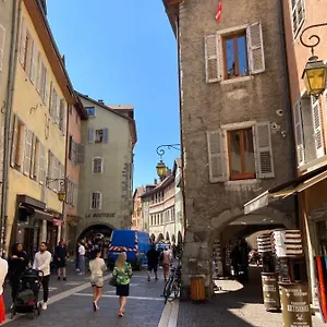 https://2-pieces-cosy.hotels-rhonealpes.com