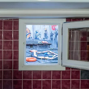 Hotel Walled Off 